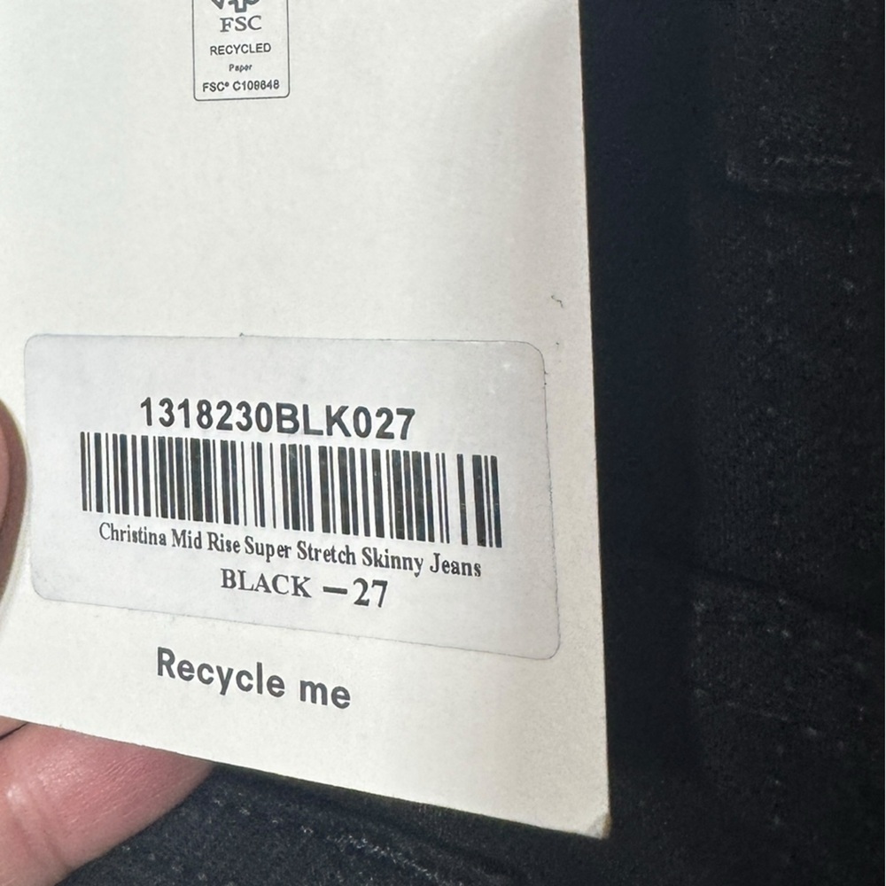 NWT Reformation Christina Mid Rise Super Stretch Black Skinny Jeans Size 27 - Picture 3 of 7